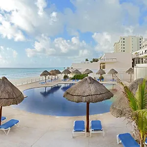 Cozy Ocean Front Penthouse At Marlin Beach Apartamento